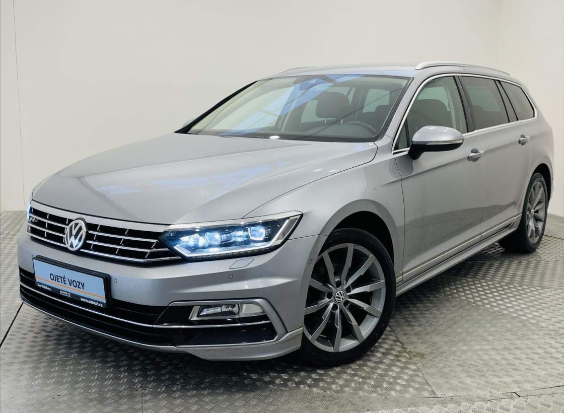Volkswagen - Passat