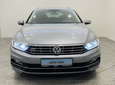 Volkswagen - Passat