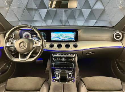 Mercedes-Benz - E-class