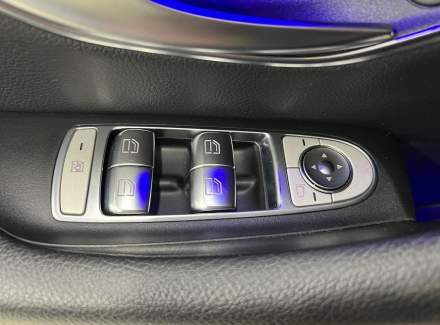 Mercedes-Benz - E-class