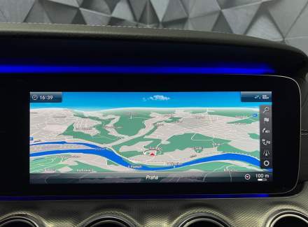 Mercedes-Benz - E-class