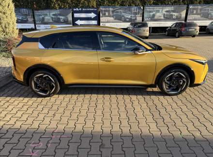 Kia - K4