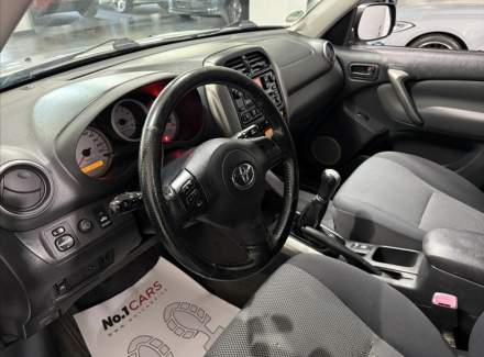Toyota - RAV 4