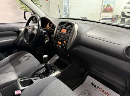 Toyota - RAV 4