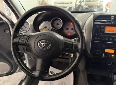 Toyota - RAV 4