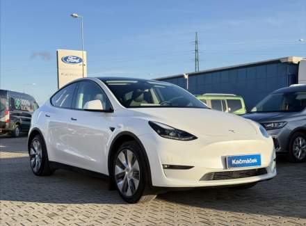 Tesla - Model Y
