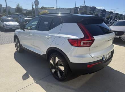 Volvo - XC40