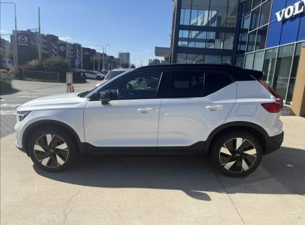 Volvo - XC40