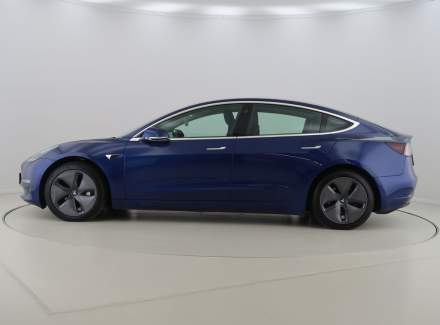 Tesla - Model 3