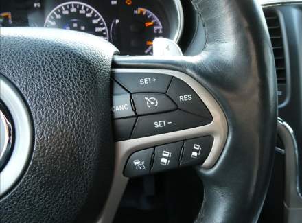 Jeep - Grand Cherokee