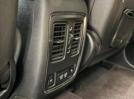 Jeep - Grand Cherokee