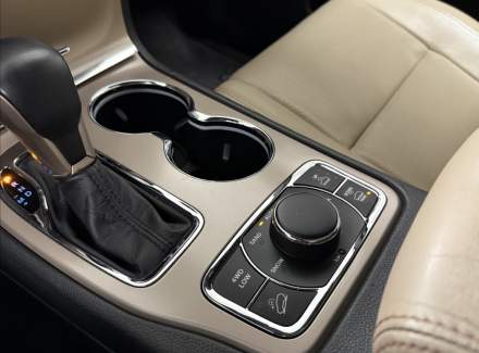 Jeep - Grand Cherokee