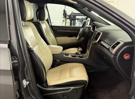 Jeep - Grand Cherokee