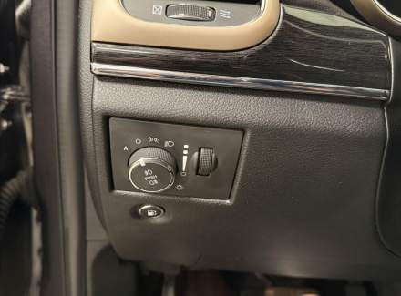 Jeep - Grand Cherokee