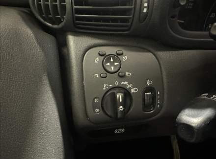 Mercedes-Benz - C-class