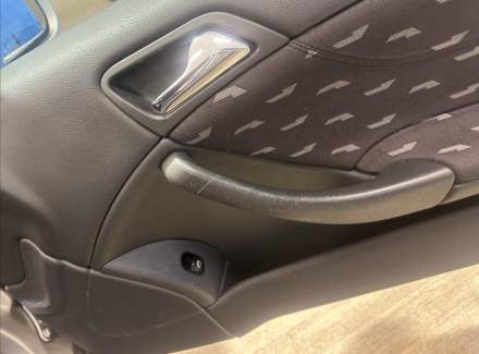 Mercedes-Benz - C-class