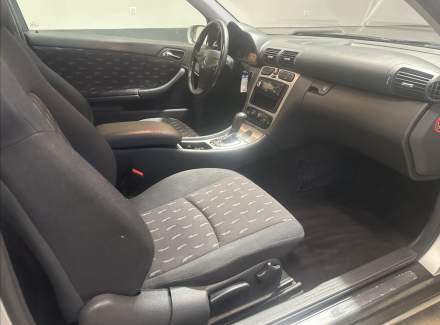 Mercedes-Benz - C-class