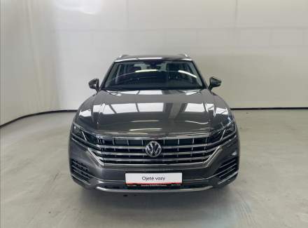 Volkswagen - Touareg