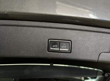 Volkswagen - Touareg