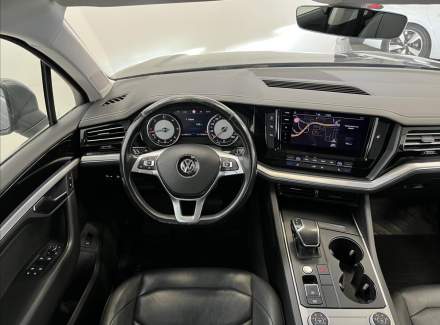 Volkswagen - Touareg