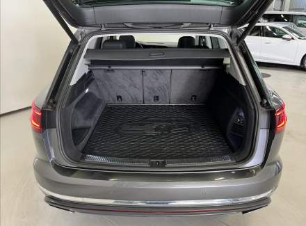 Volkswagen - Touareg