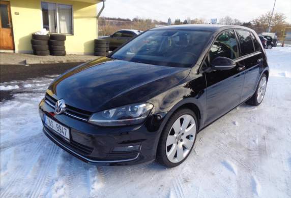Volkswagen - Golf