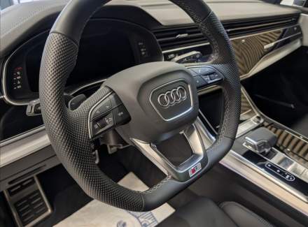 Audi - Q7
