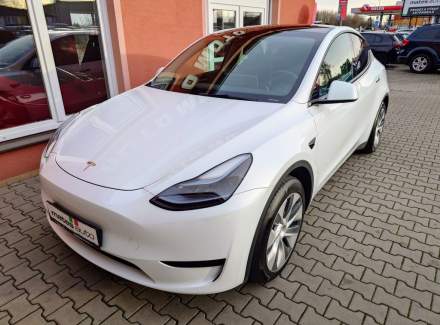 Tesla - Model Y