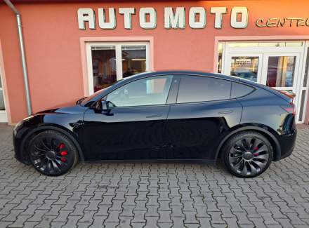 Tesla - Model Y