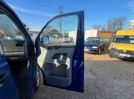 Volkswagen - Caravelle