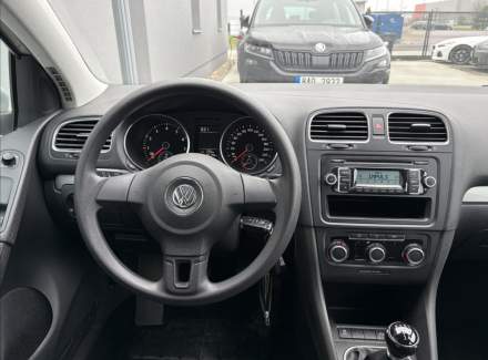 Volkswagen - Golf