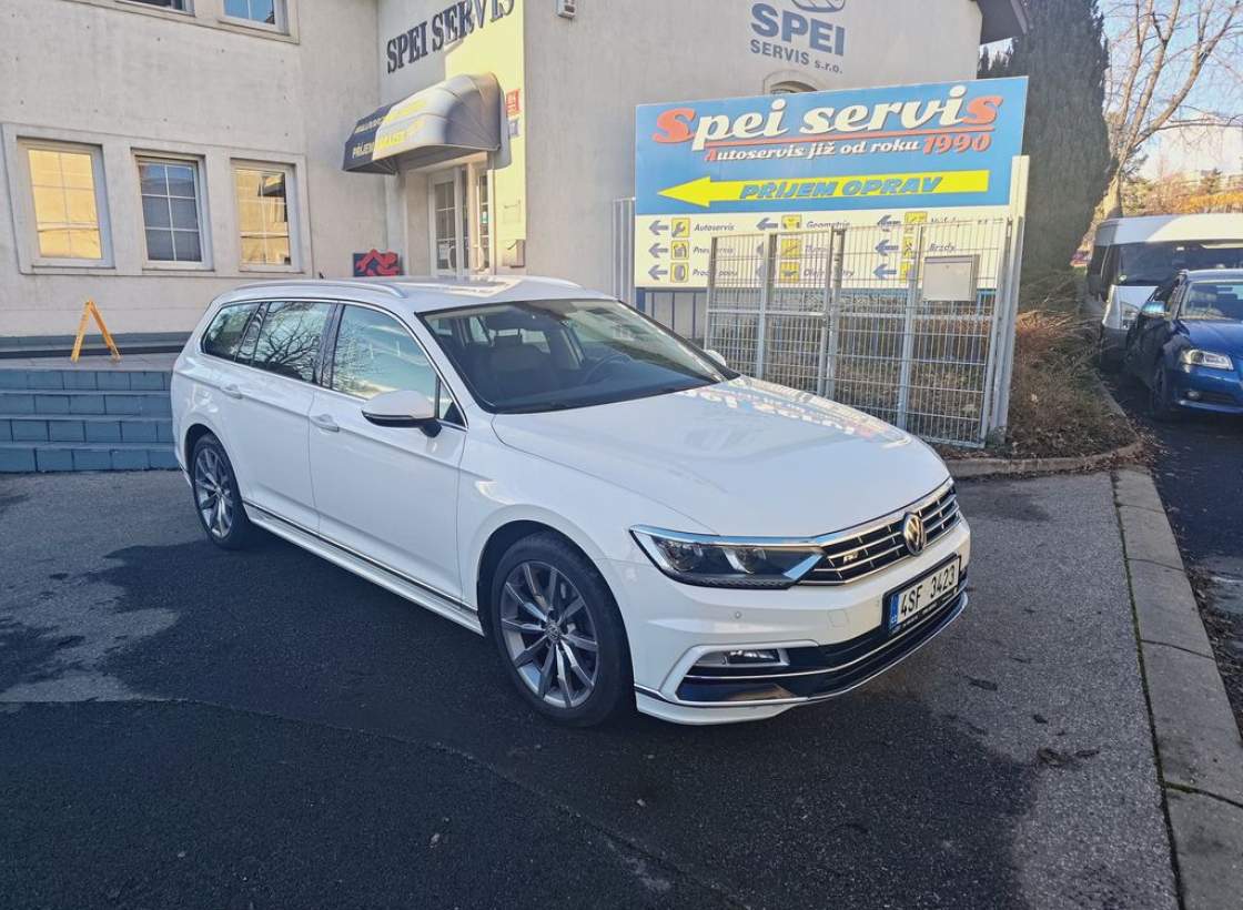 Volkswagen - Passat