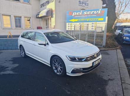 Volkswagen - Passat