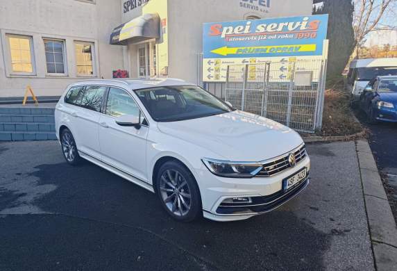 Volkswagen - Passat