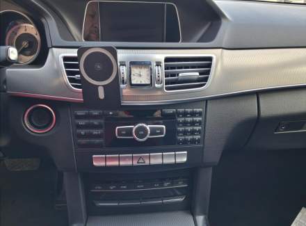 Mercedes-Benz - E-class