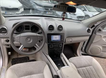 Mercedes-Benz - M-class