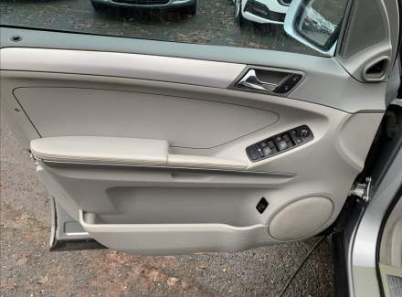 Mercedes-Benz - M-class