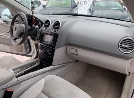 Mercedes-Benz - M-class