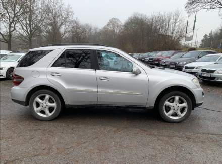 Mercedes-Benz - M-class