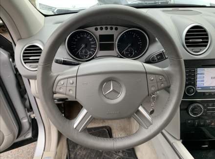 Mercedes-Benz - M-class