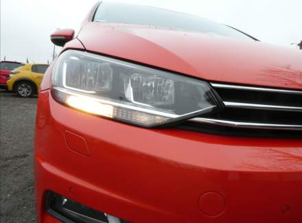 Volkswagen - Touran