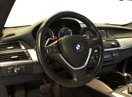 BMW - X6