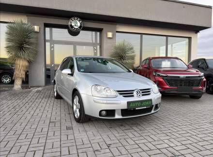 Volkswagen - Golf