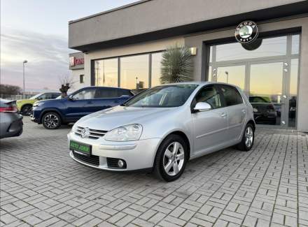 Volkswagen - Golf