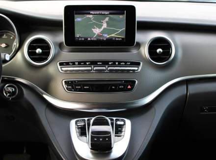 Mercedes-Benz - V-class