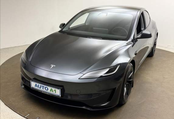 Tesla - Model 3