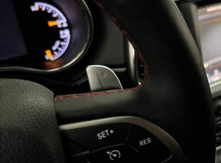 Jeep - Grand Cherokee