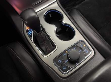 Jeep - Grand Cherokee