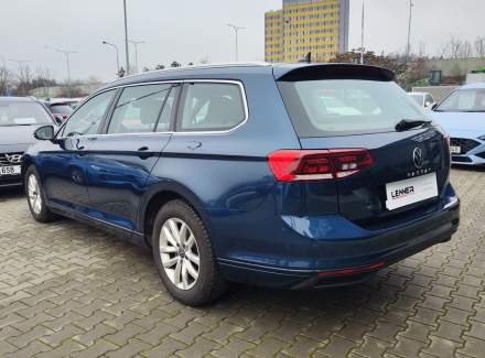 Volkswagen - Passat