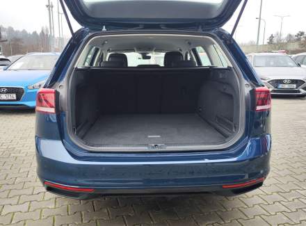Volkswagen - Passat